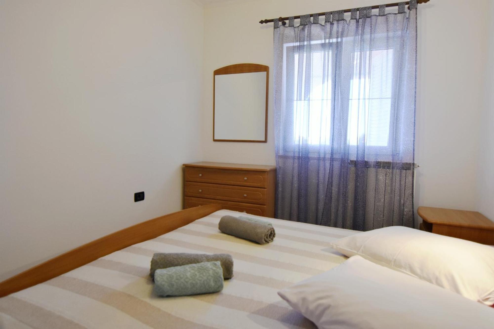 Apartmán With A Parking Space Valica, - 22453 Umag